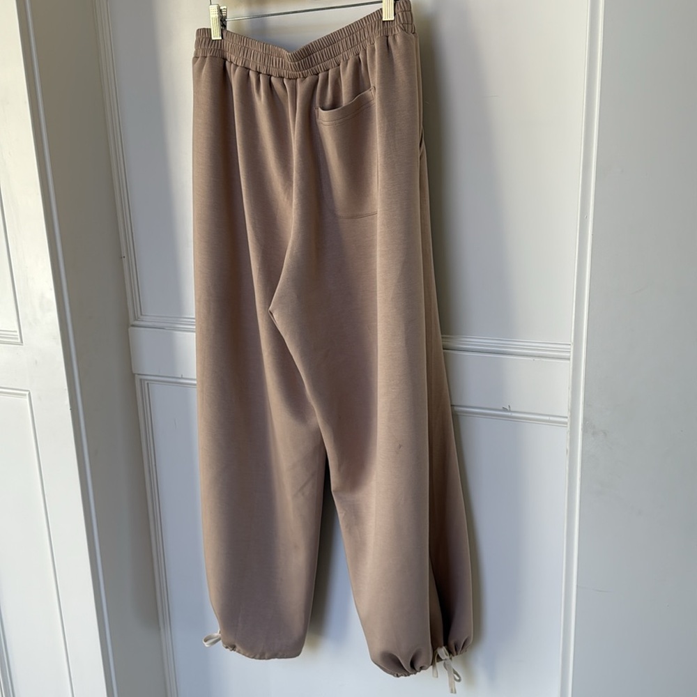 NAP Loungewear Oversized Wide Leg Pants With Tie Hem Tan Color Womens Size Large - Picture 9 of 16